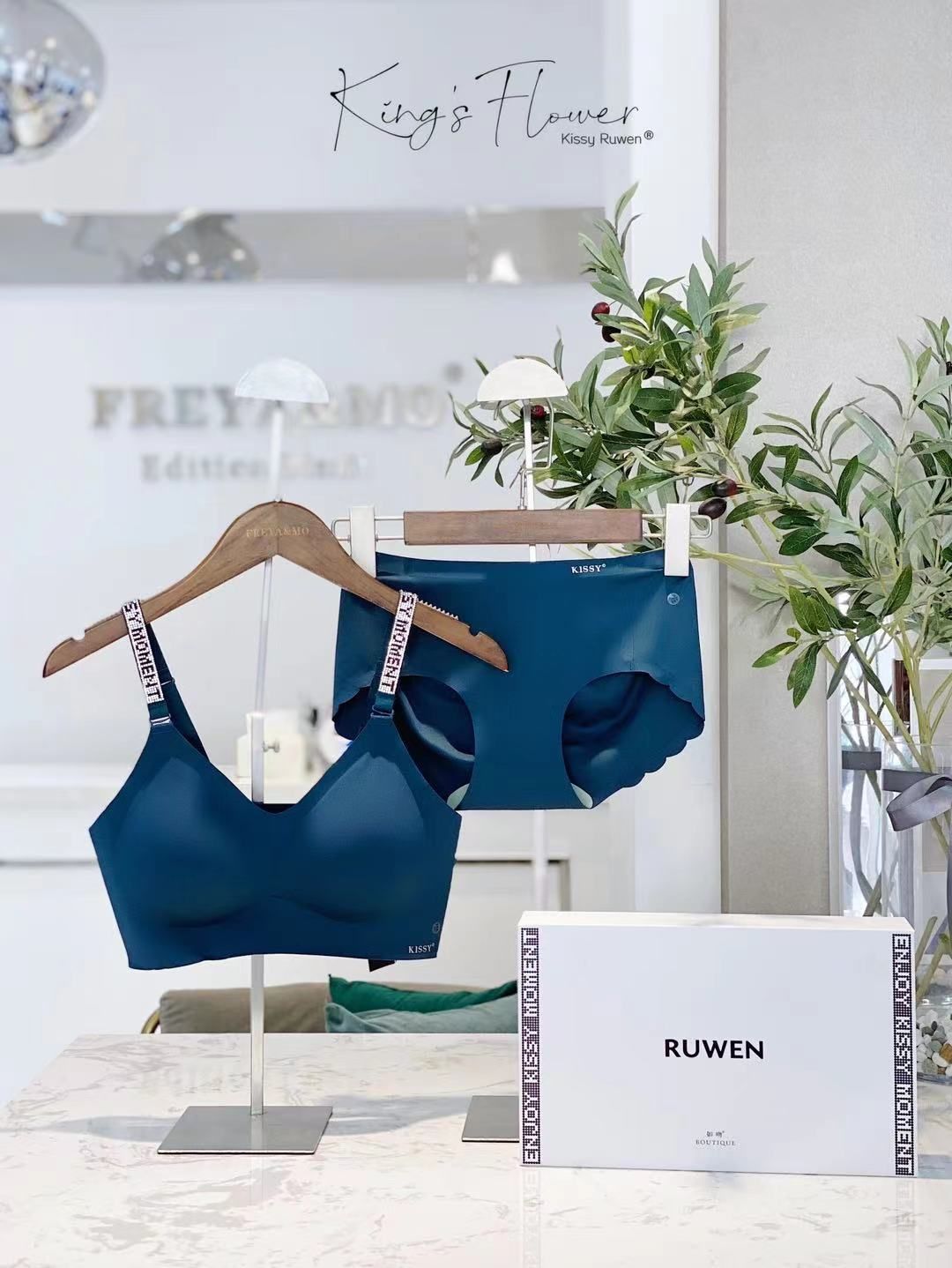 Kissy💋如吻  鑽石吊帶款系列