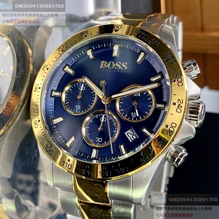 BOSS手錶，編號HB1513767，42mm金色圓形精鋼錶殼，寶藍色三眼， 時分秒中三針顯示錶面，金銀相間精鋼錶帶款