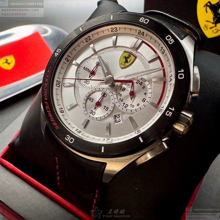 FERRARI手錶，編號FE00093，46mm黑圓形精鋼錶殼，白色三眼， 中三針顯示， 運動錶面，深黑色真皮皮革錶帶款