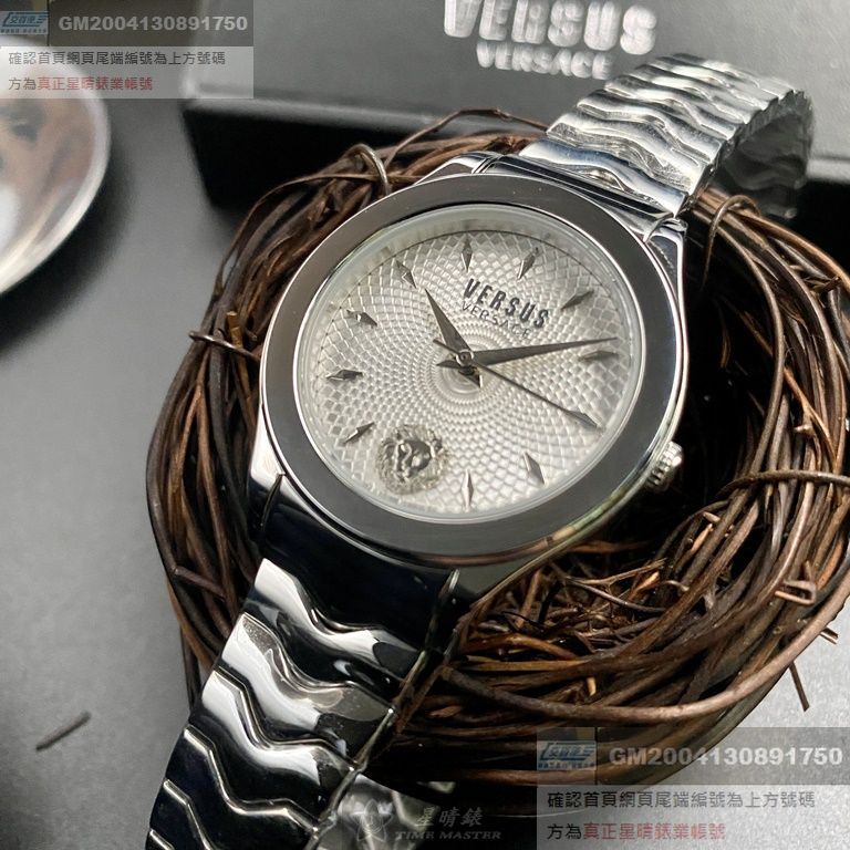 VERSUS VERSACE手錶，編號VV00284，34mm銀圓形精鋼錶殼，銀白色中二針顯示錶面，銀色精鋼錶帶款