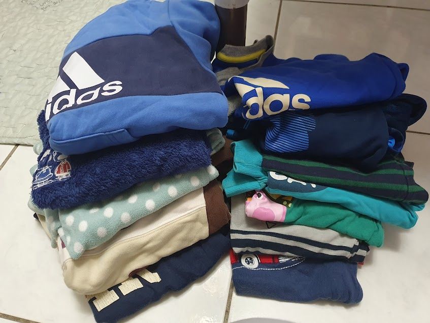 便宜售 少穿 二手衣況好 男童120~130cm長袖衣物