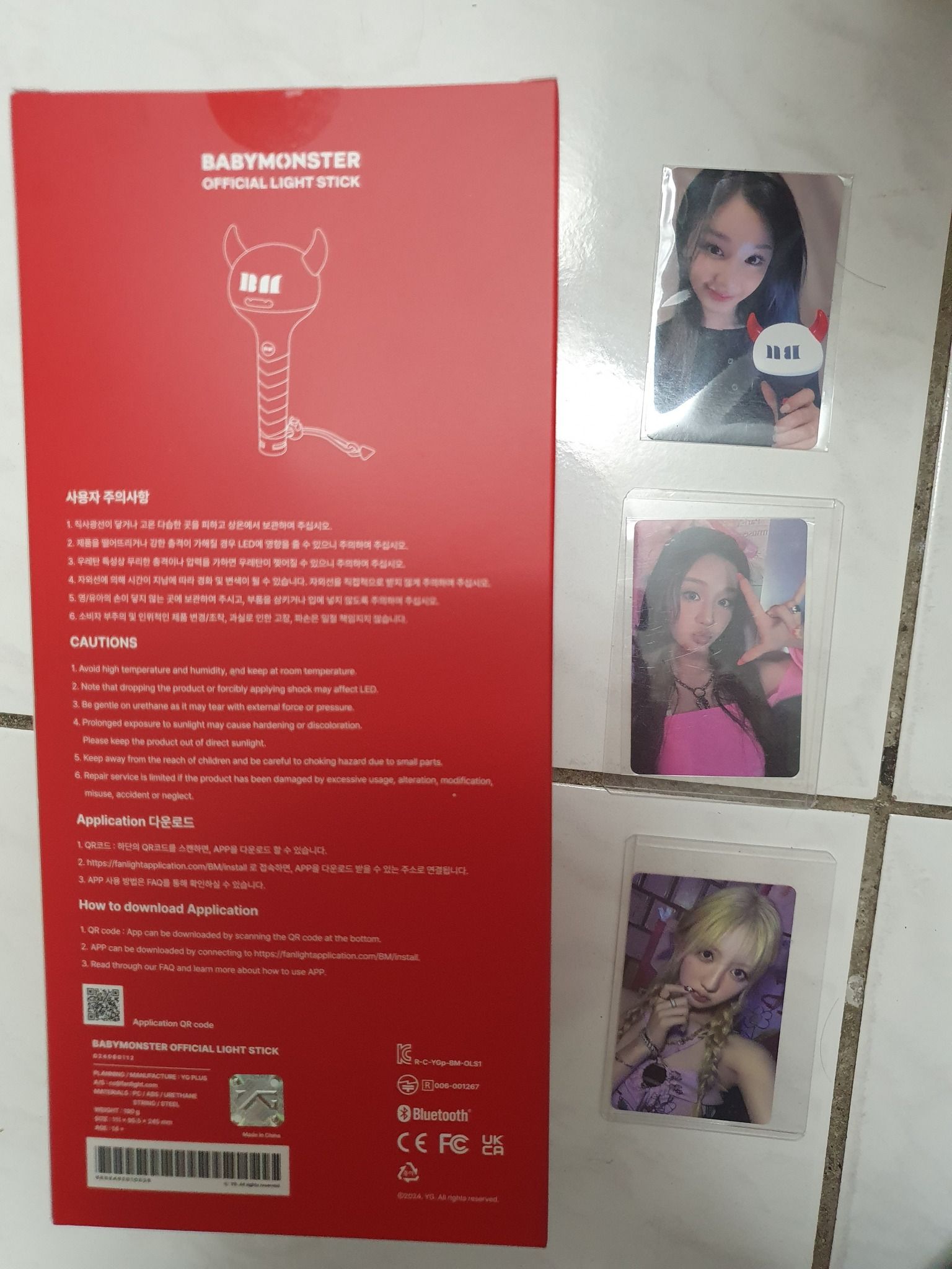 全新未拆封 babymonster OFFICIAL 官方手燈 + 正版保護殼／套小卡3張