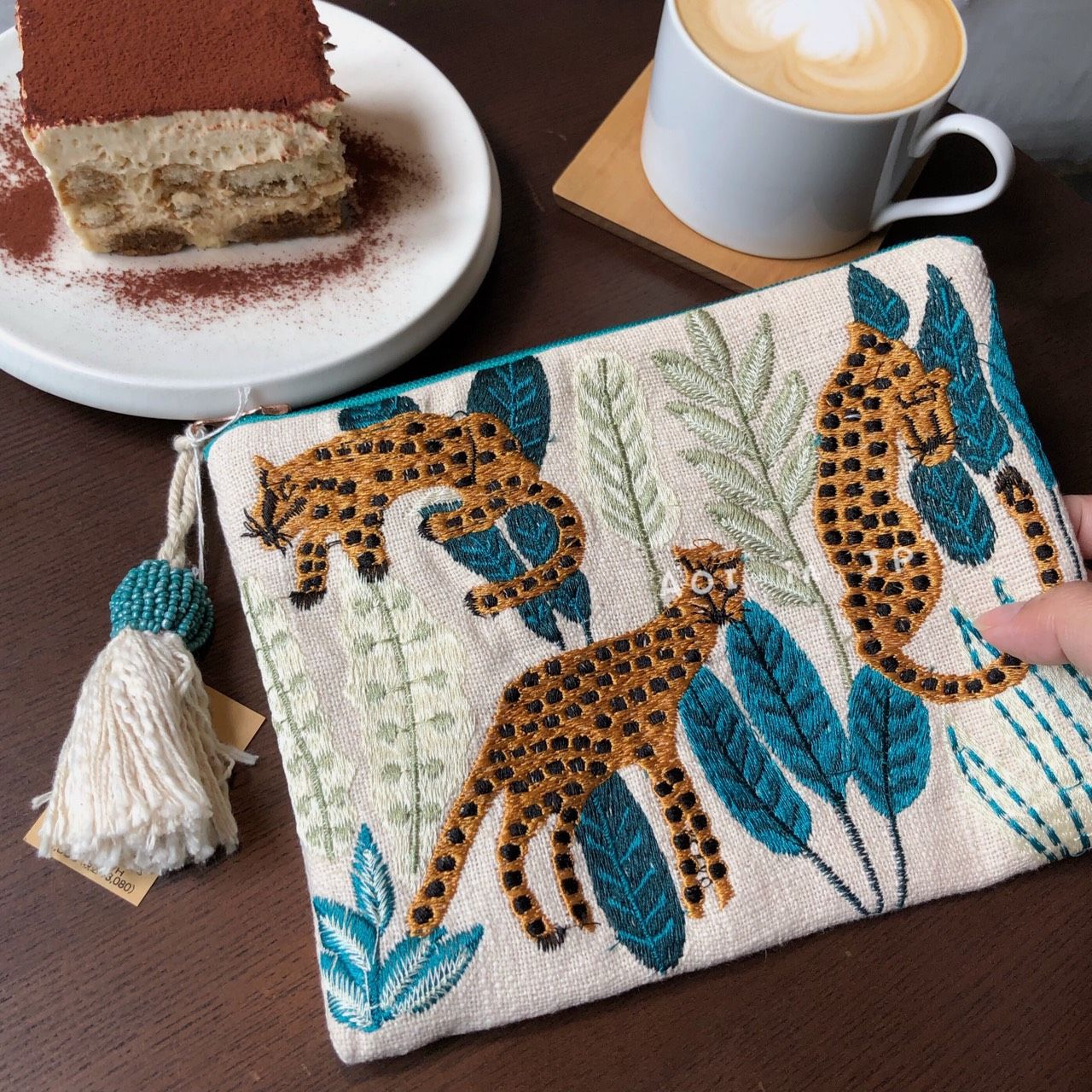 印度製 精緻花豹刺繡收納包/化妝包