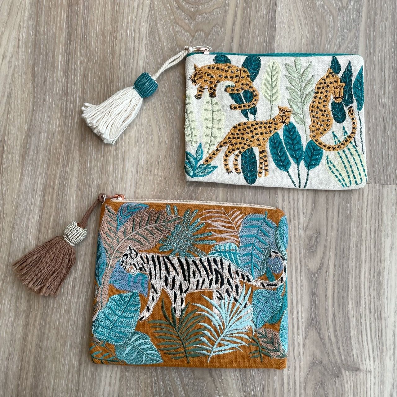 印度製 老虎刺繡流蘇收納包