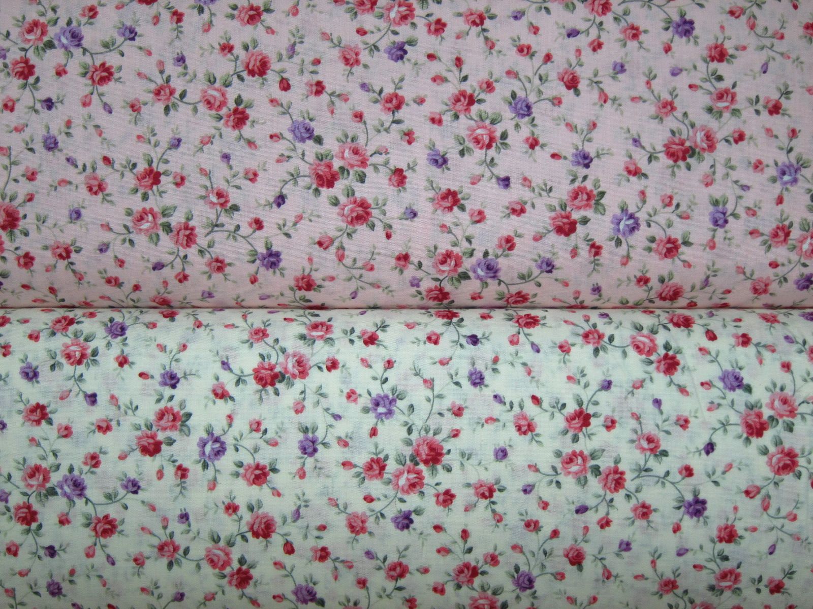 台灣製平織綿布-小巧玫瑰-粉底、米白底-100%純綿、台灣製造
