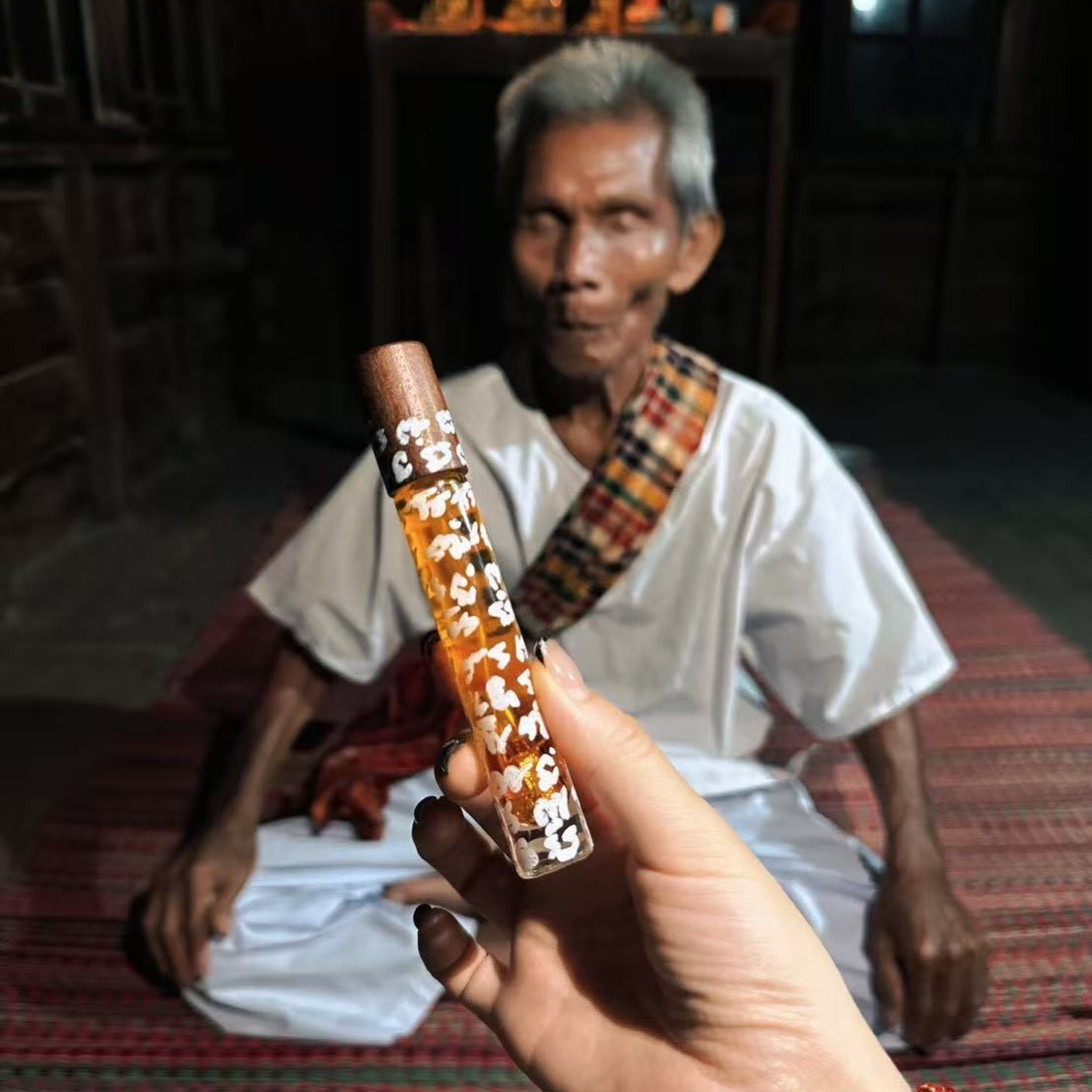 萬兩黃金財降油