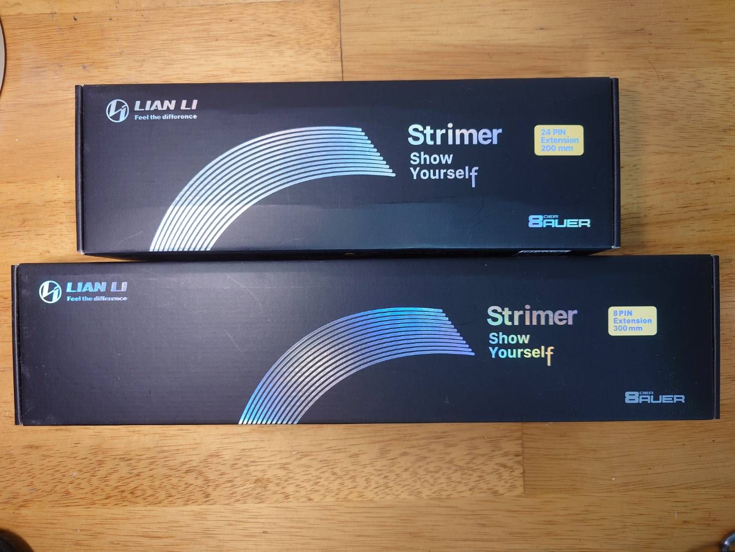 LIAN LI聯力 Strimer 8-PIN 24-PIN RGB