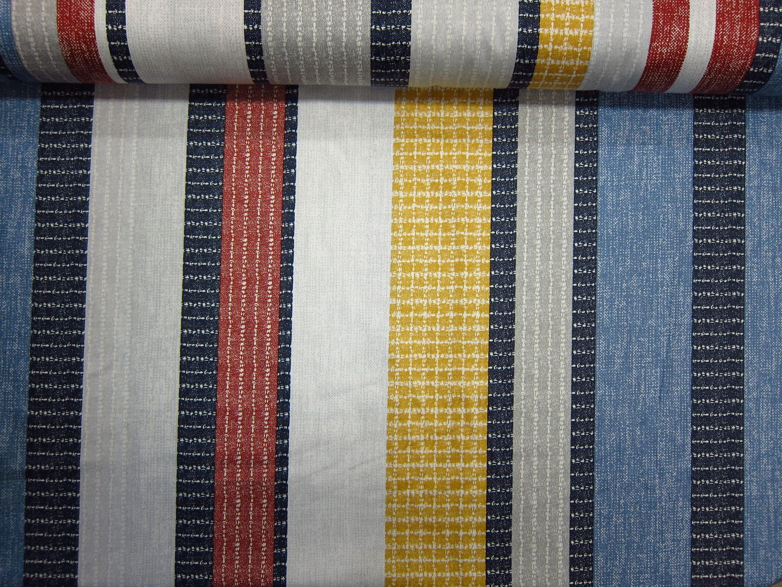 台灣製精梳綿布-繽紛花毯-繽紛-100%純綿、台灣製造
