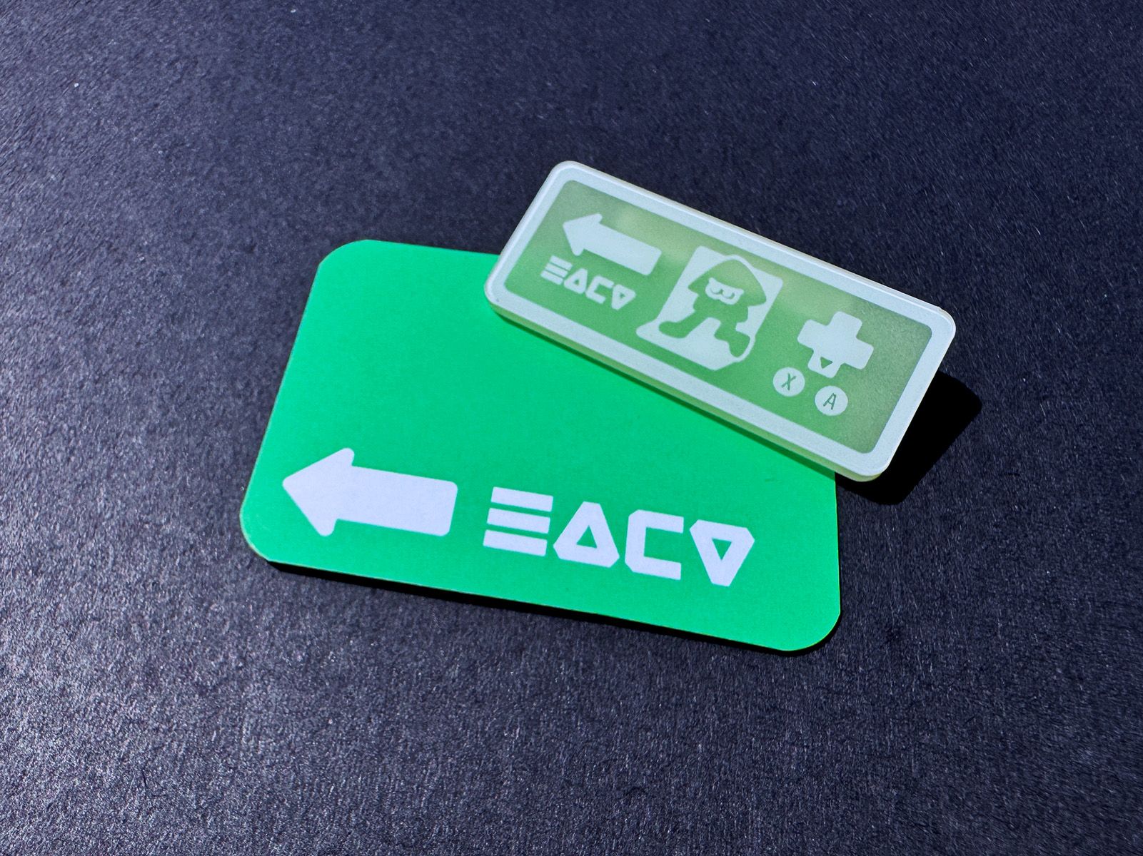 【斯普拉遁】逃生出口【夜光壓克力別針】