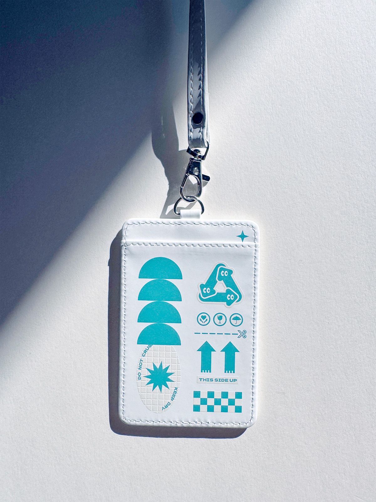 小心輕放卡套+吊飾【11月底出貨】