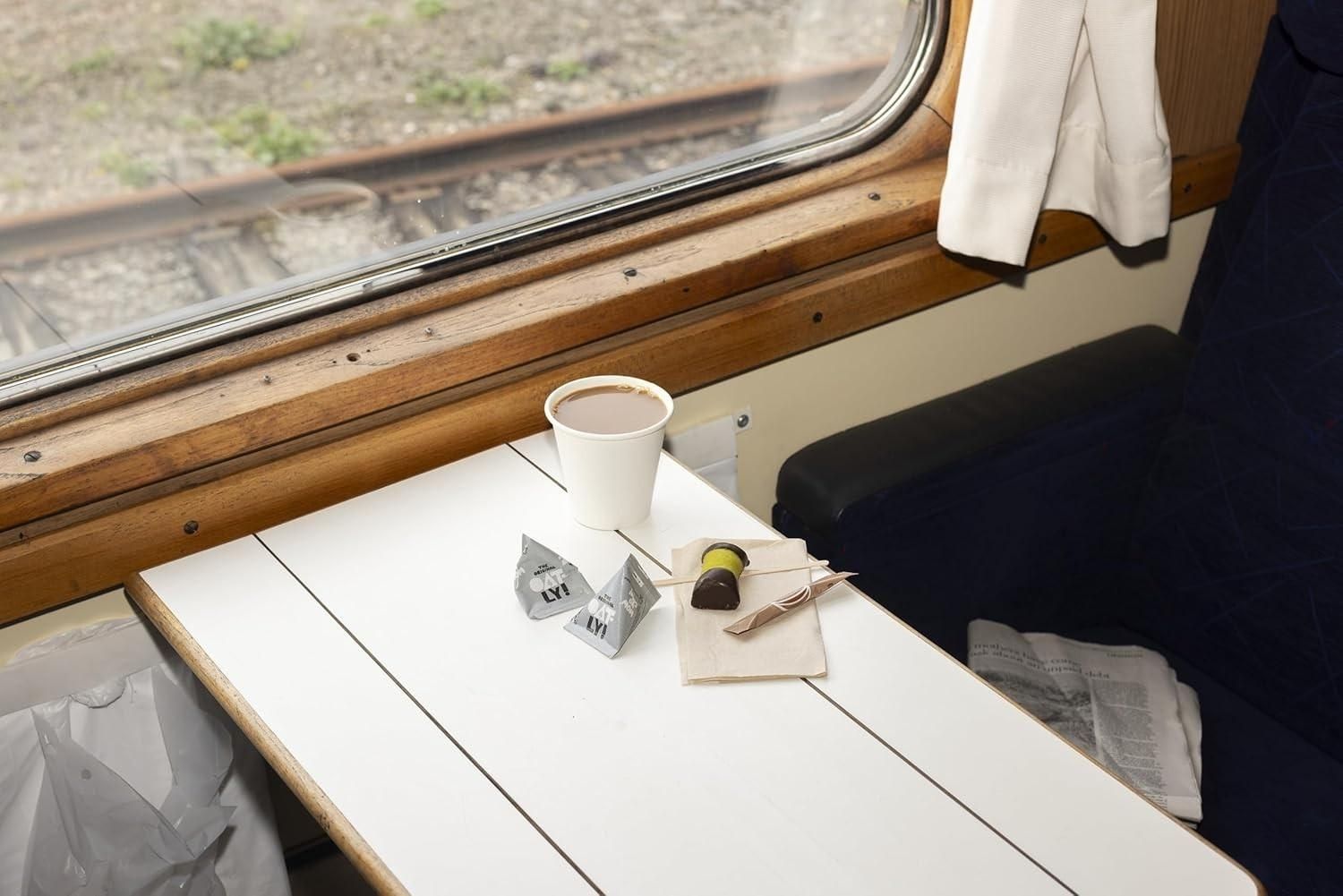 Oatly 咖啡和茶燕麥奶  20ml---超棒設計之，外出攜帶型燕麥奶