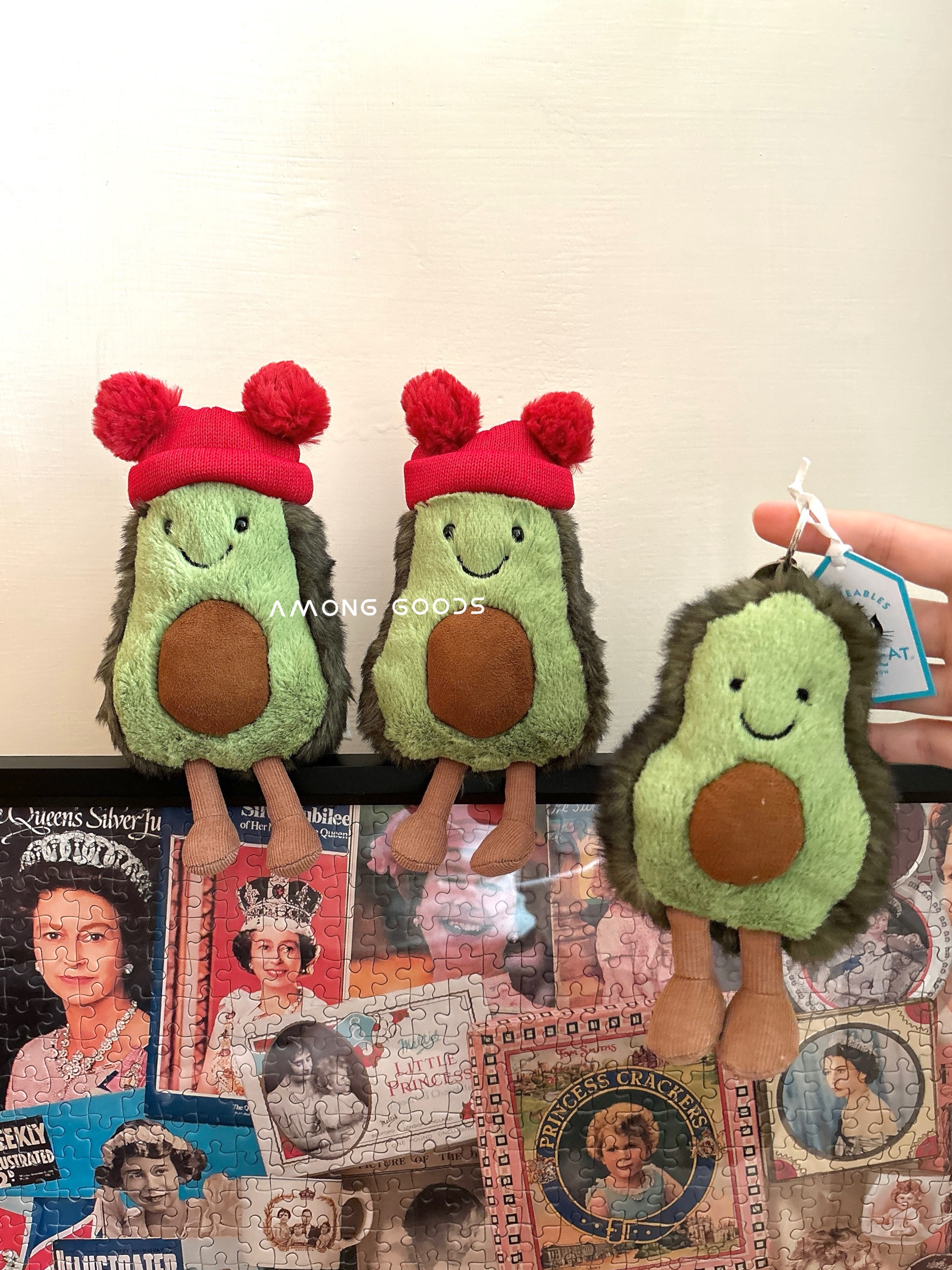 🔥現貨🔥AG選物➰英國代購 JELLYCAT 聖誕限定 毛帽酪梨 Amuseables Bobble Avocado