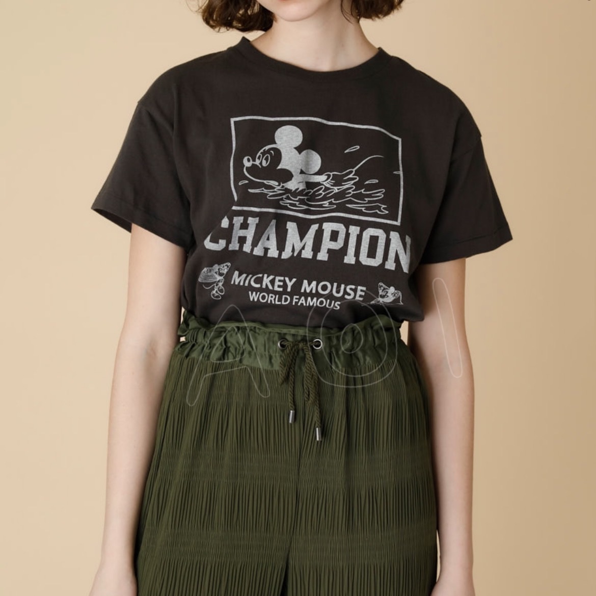  《現貨出清》Moussy x Disney 聯名款 女版 CHAMPION短Tee