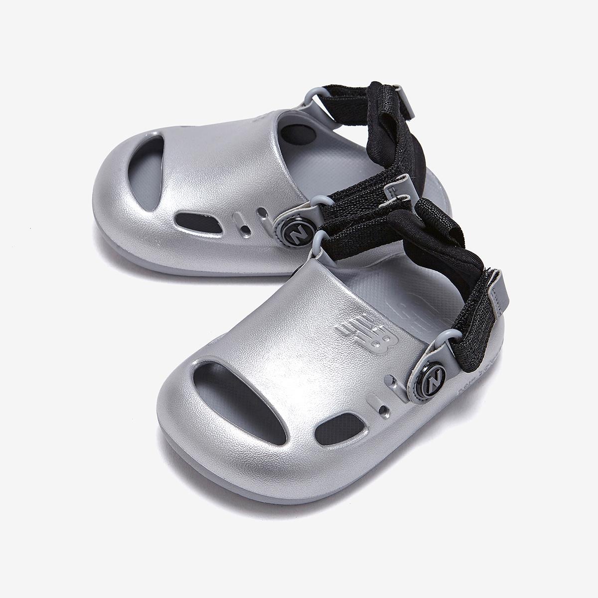 New balance 兩用兒童涼鞋 2024 新色
