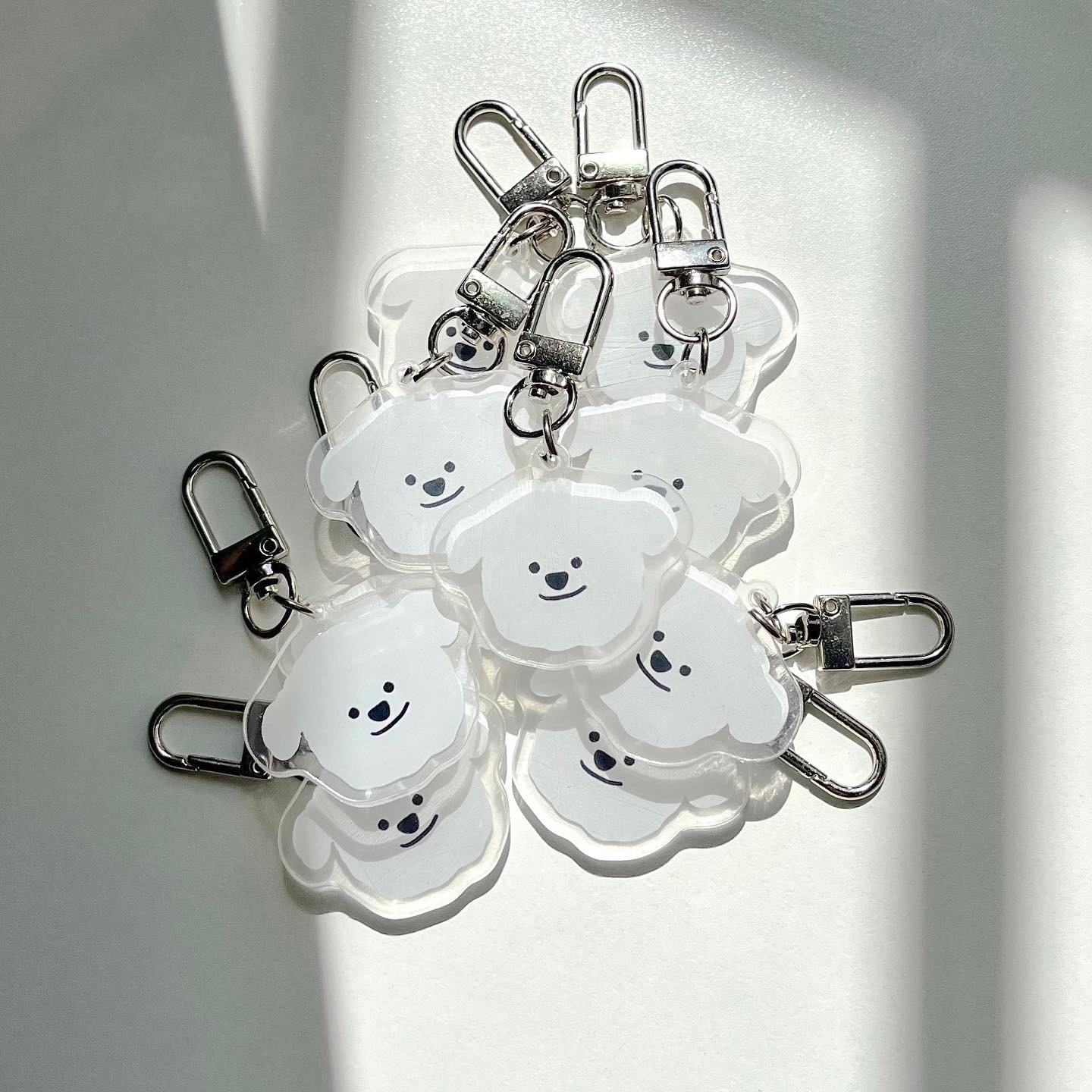 ☁️🐶雲朵小狗 雙面壓克力吊飾 耳機掛飾