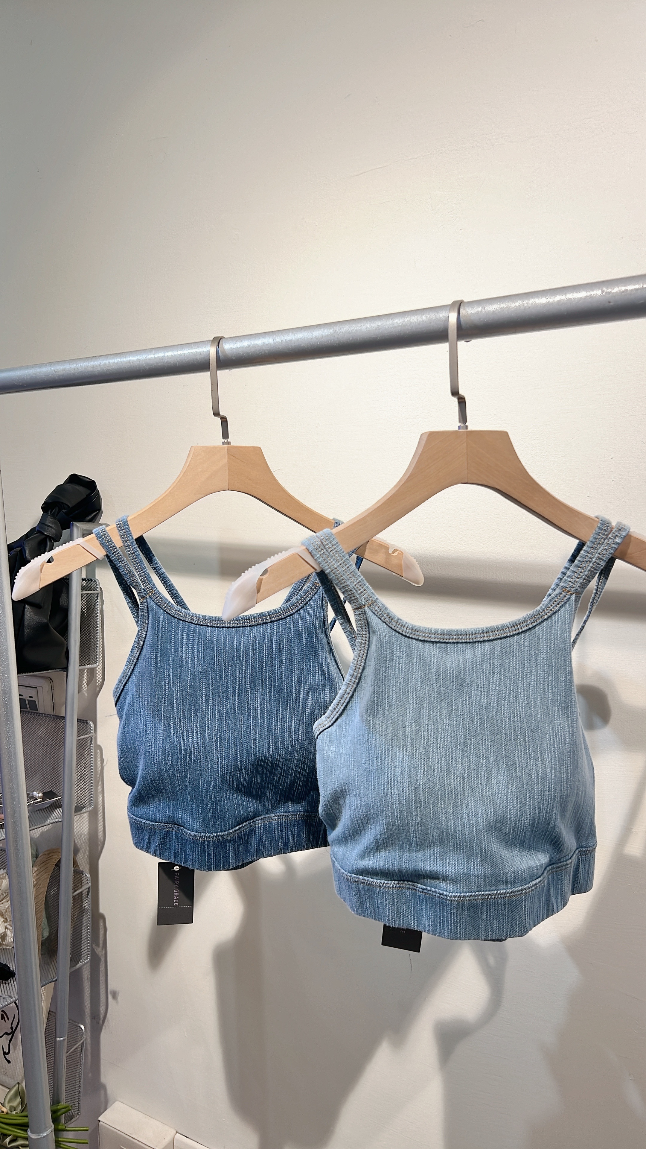 削肩美背牛仔bra top
