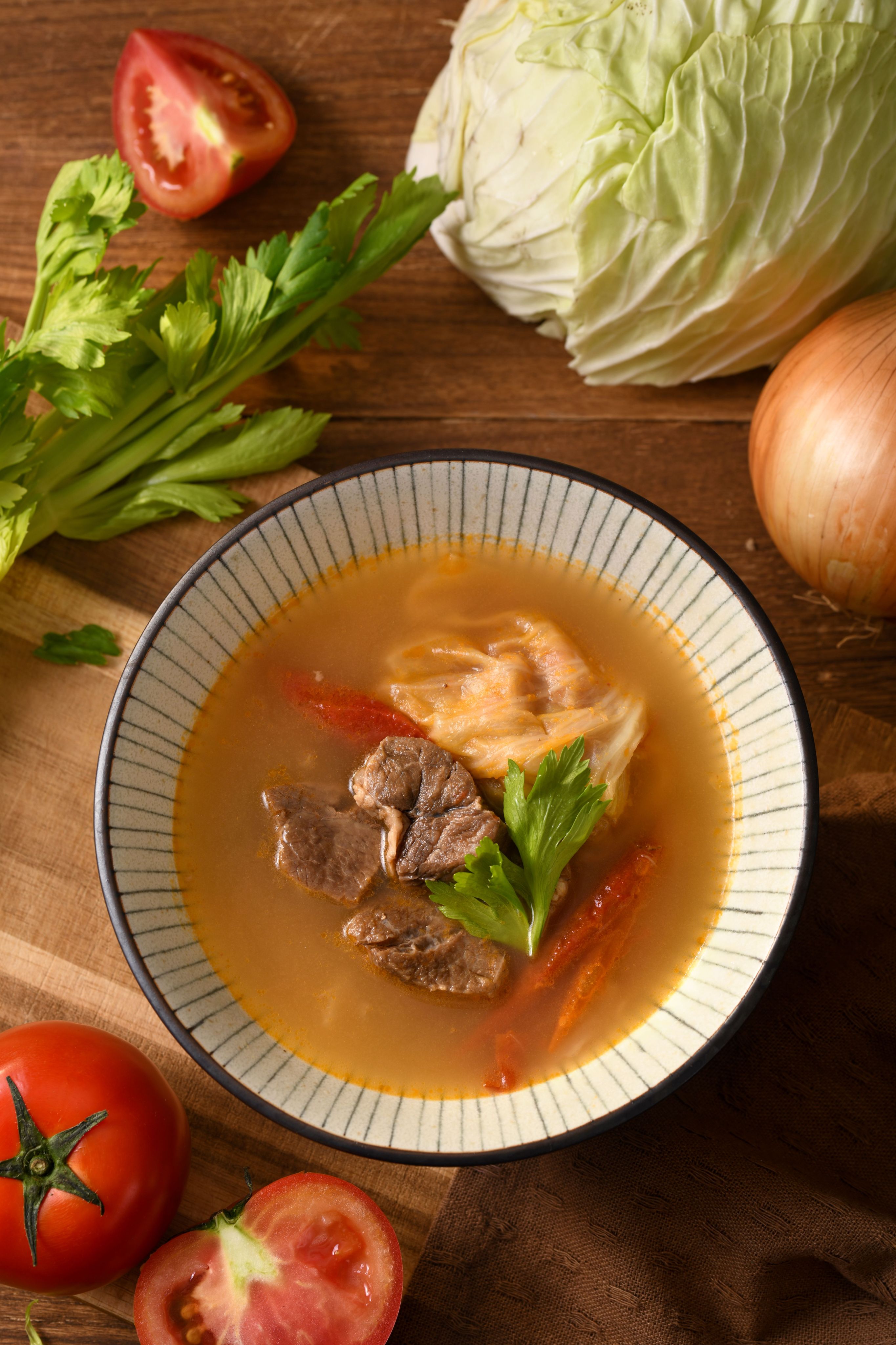 蕃茄燉本土牛肉湯 單人份（買六送一）
