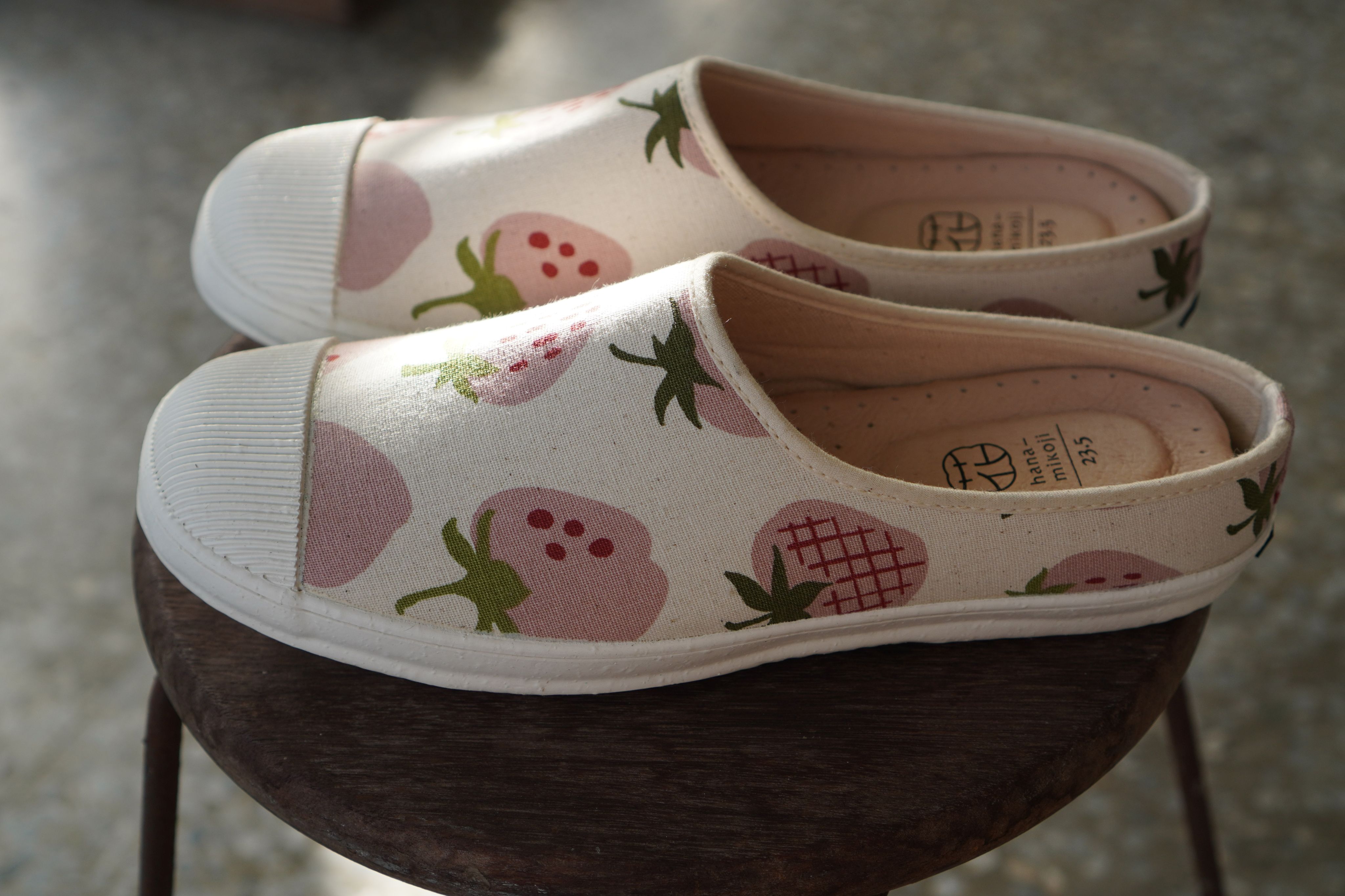 仙杜瑞拉系列 唯一一雙【懶人日】草莓煉乳