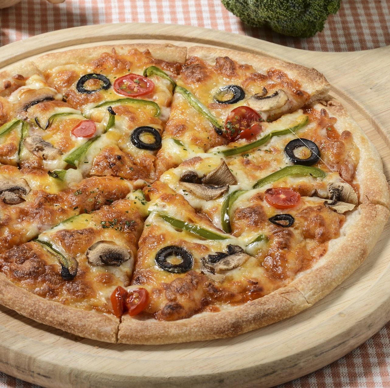 106鮮菇蔬菜pizza