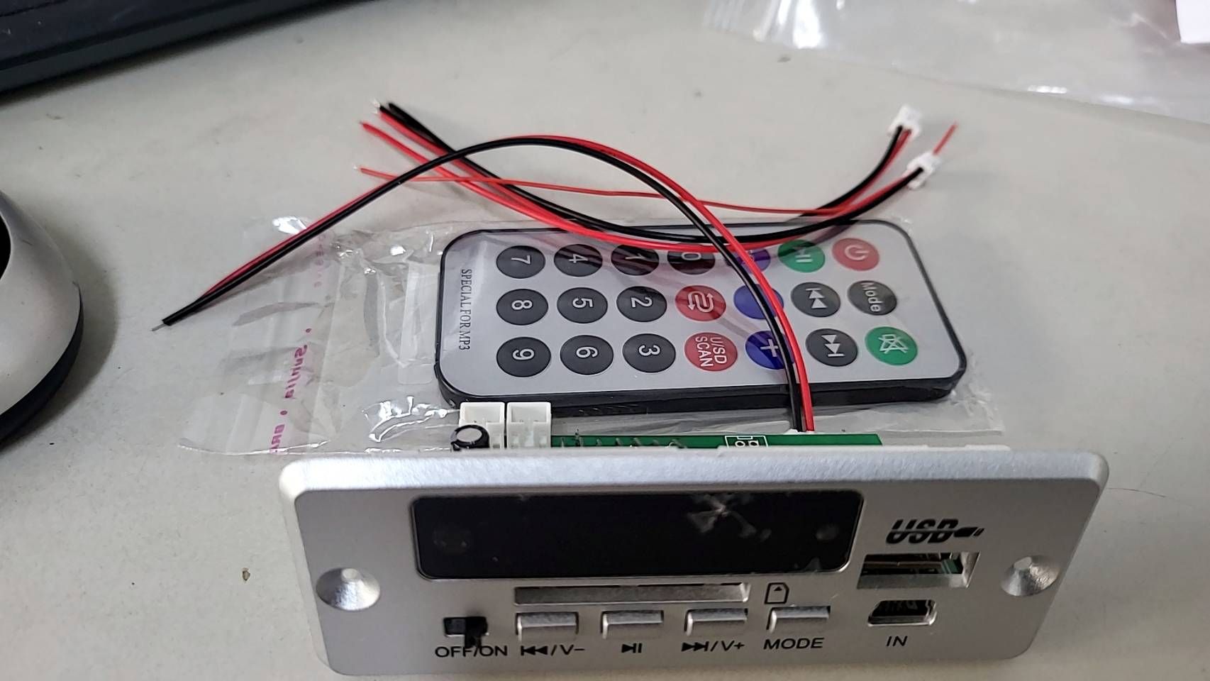 DC5V車載MP3藍芽4.1解碼版（含電池） X12984-01