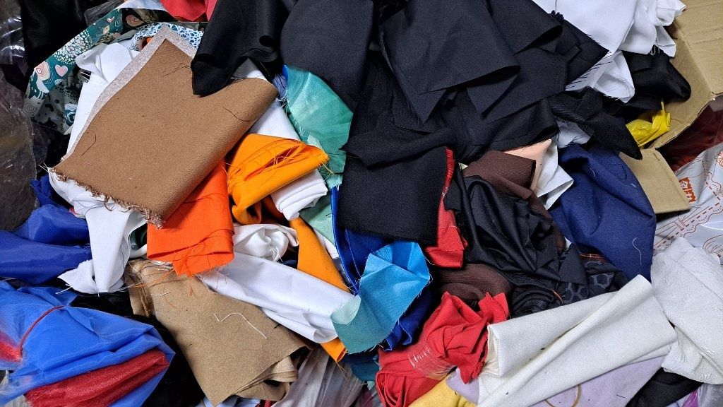 【１噗幣轉蛋】各種布料布尾、邊角料驚喜箱