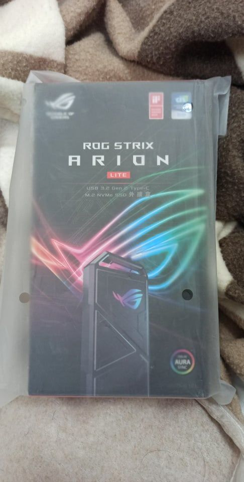 ASUS ROG Strix Arion M.2 NVMe SSD 外接盒（Lite版）