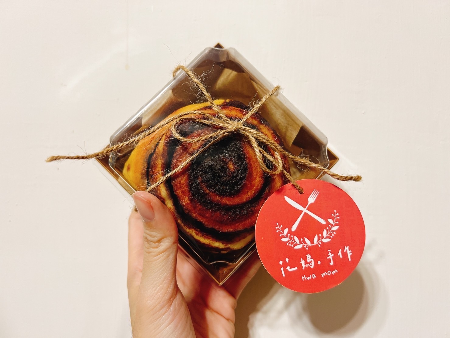 單顆裝巨型肉桂捲