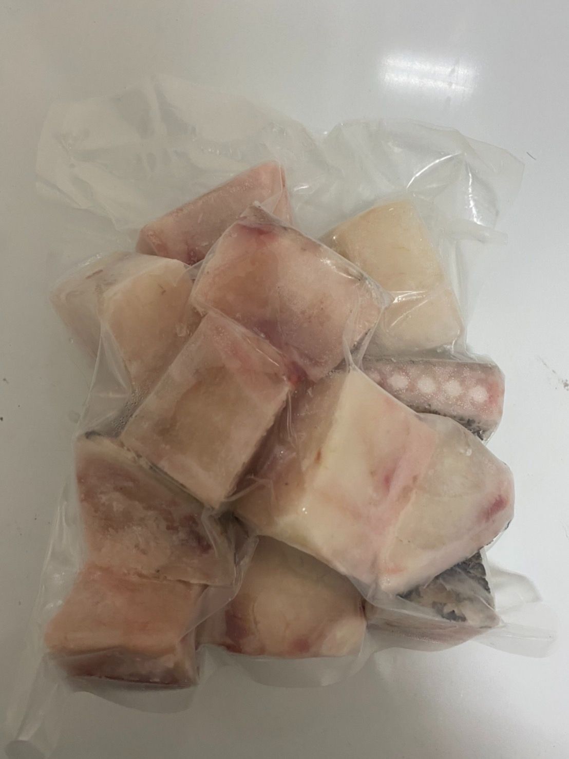 龍膽石班魚丁骨肉