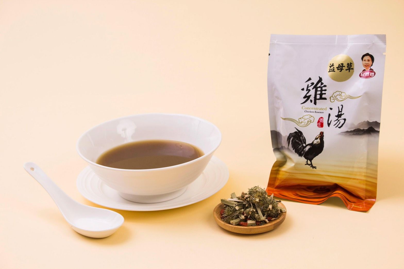 紀媽媽{獨家秘方.古法燉煮}特製四物，十全大補，益母草，轉骨，九尾草，筋骨活絡雞湯200cc/包