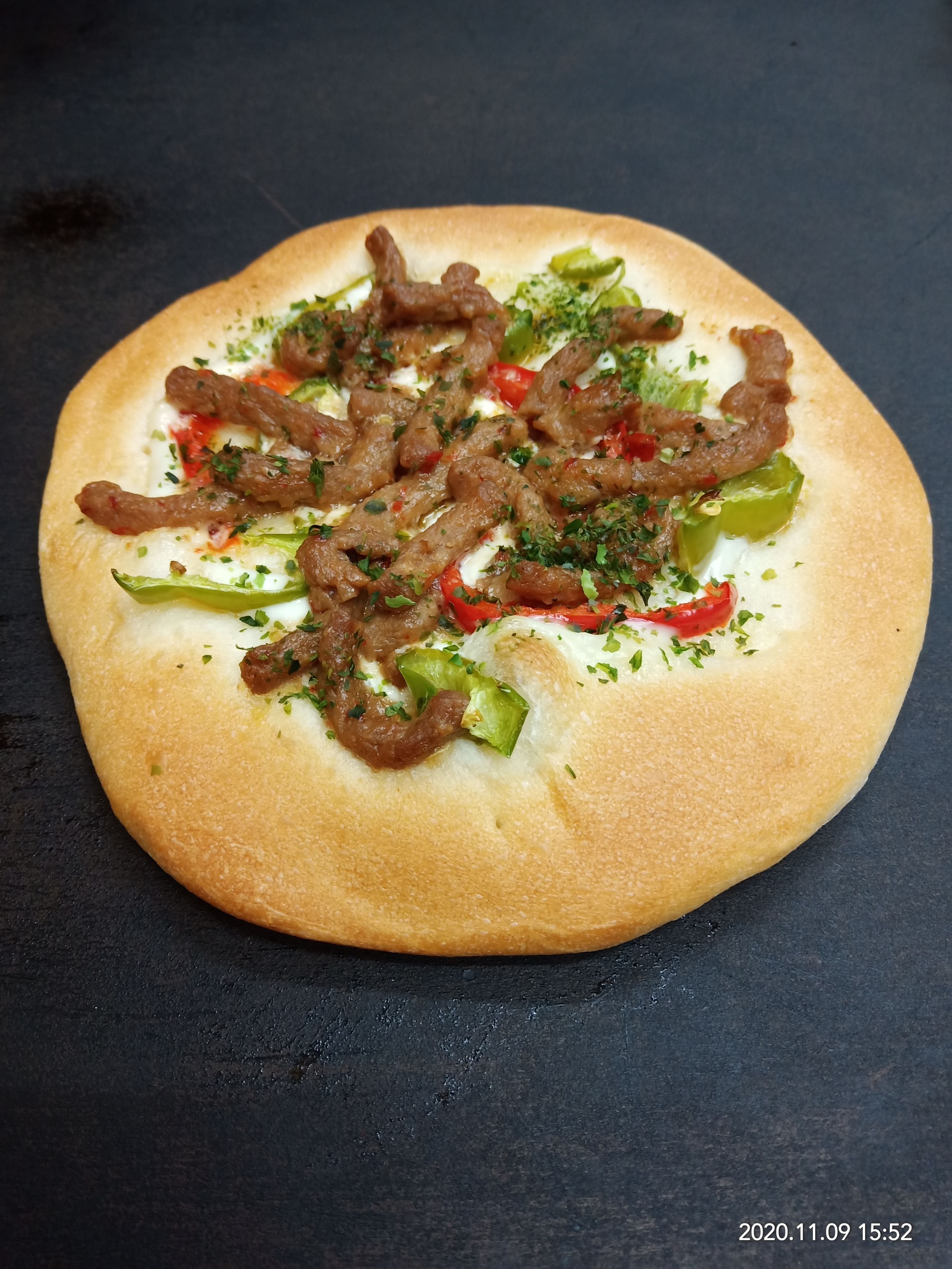 純素麻香朱柳pizza麵包  110-115g