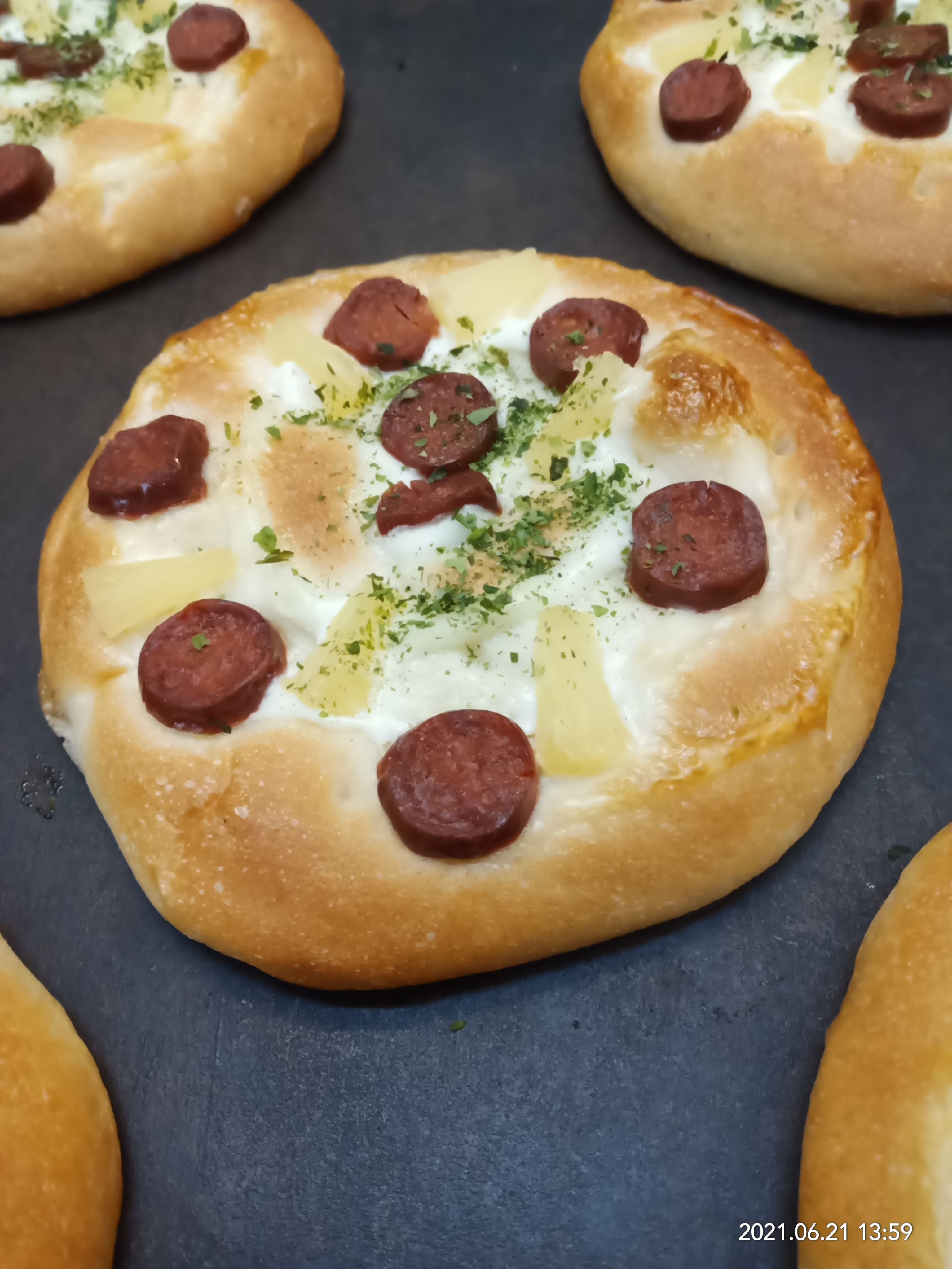 純素鳳梨熱狗pizza麵包  110-120g