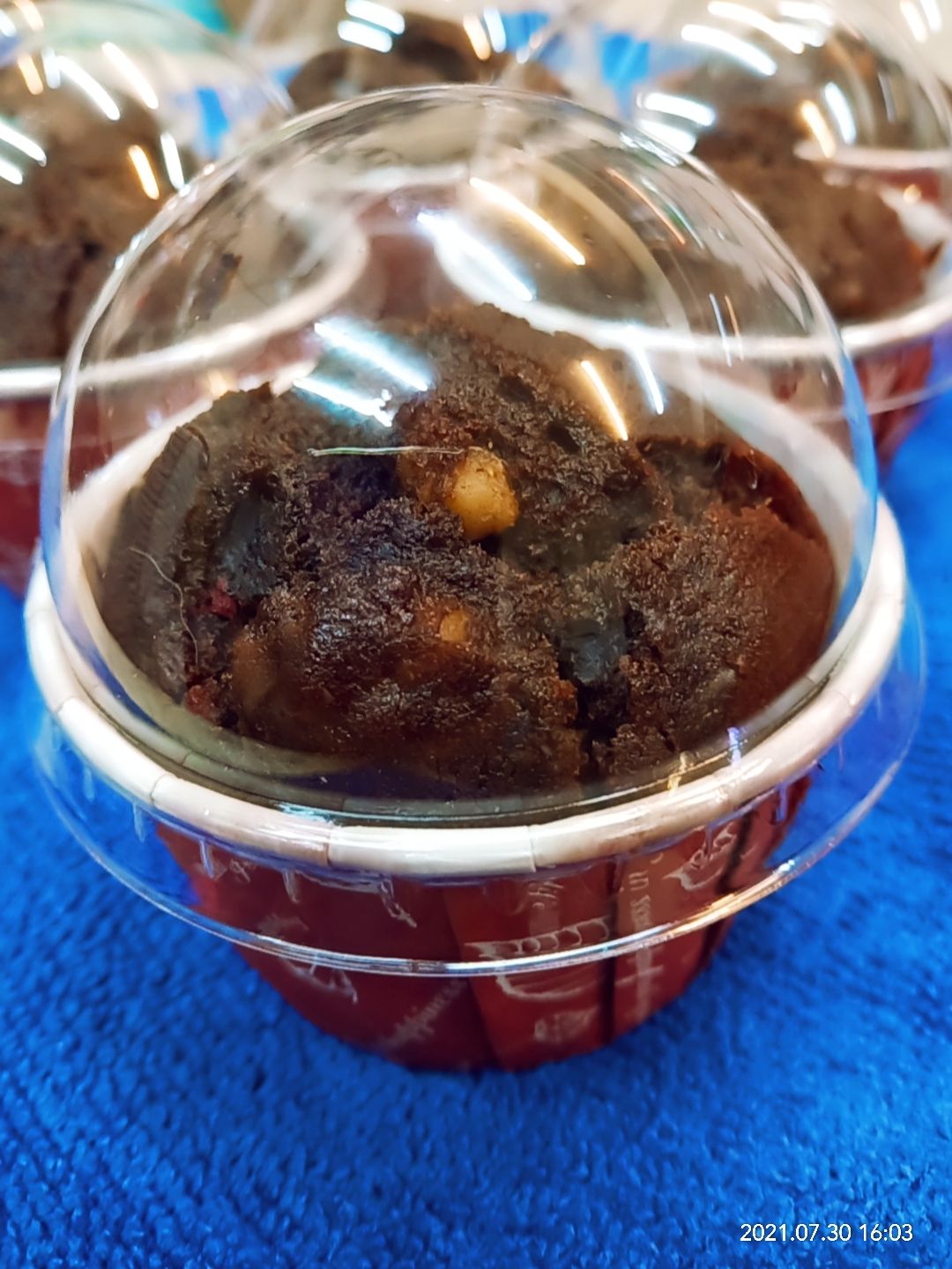 純素巧克力佐核桃杯糕  70-80g