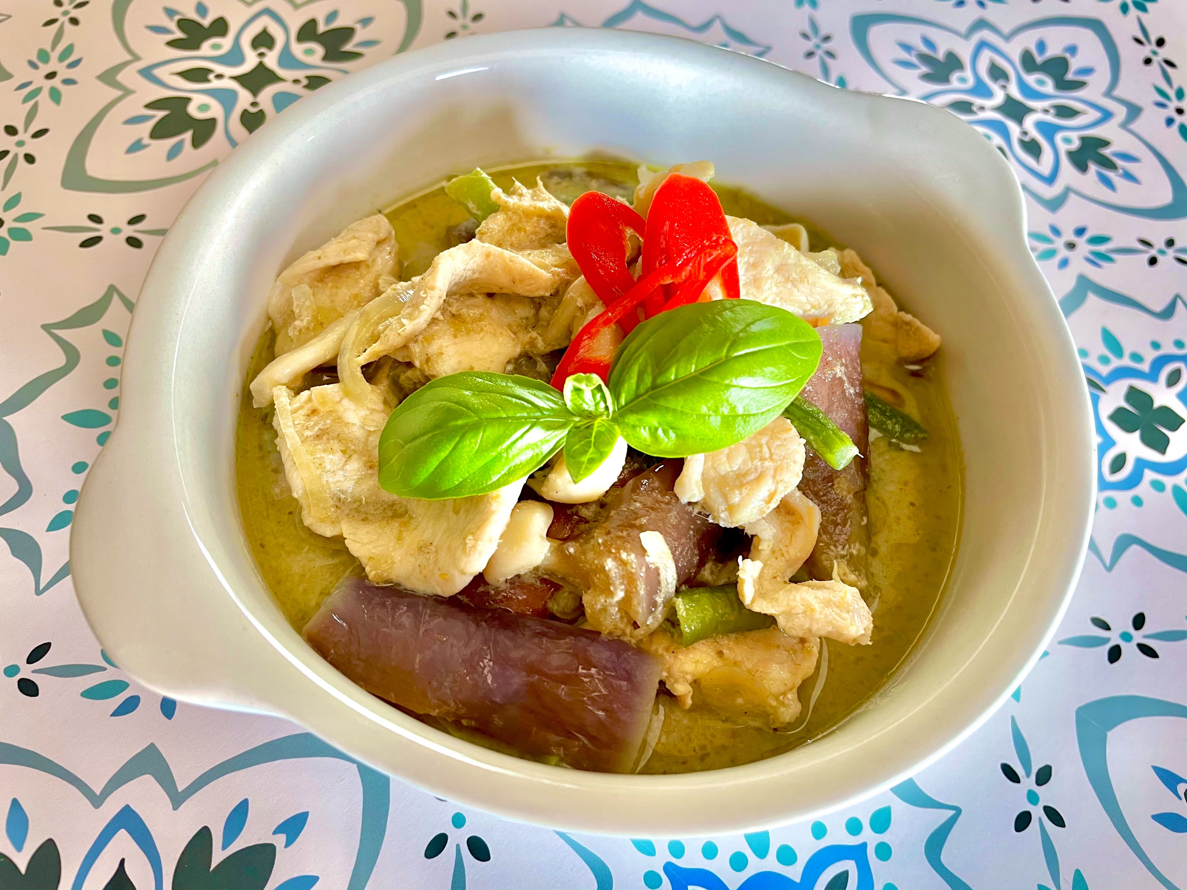 冷凍即食包-泰式綠咖哩雞（中辣）
