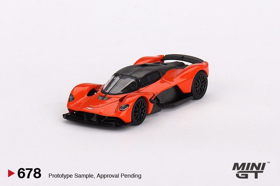 ＜阿爾法＞MINI GT No.678 Aston Martin Valkyrie Maximum Orange