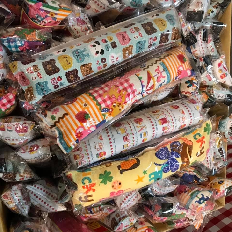 瘋狂貓草包 （不挑圖）尺寸約27*7CM///