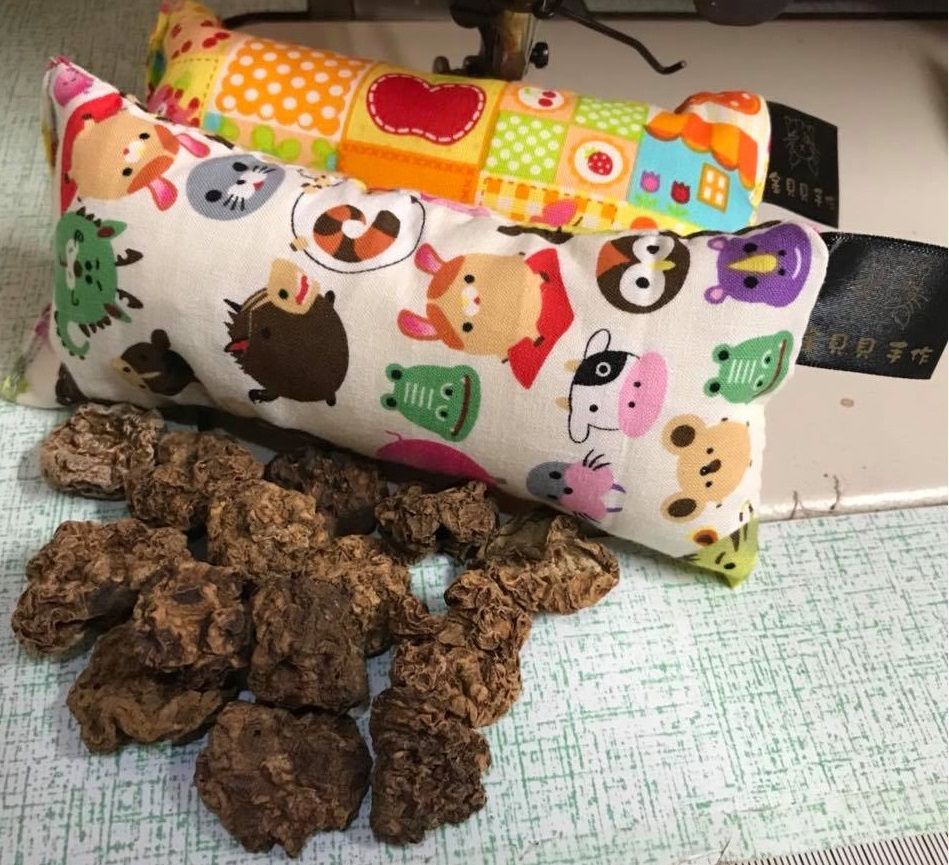 虫癭果瘋狂兔子踢（不挑圖）