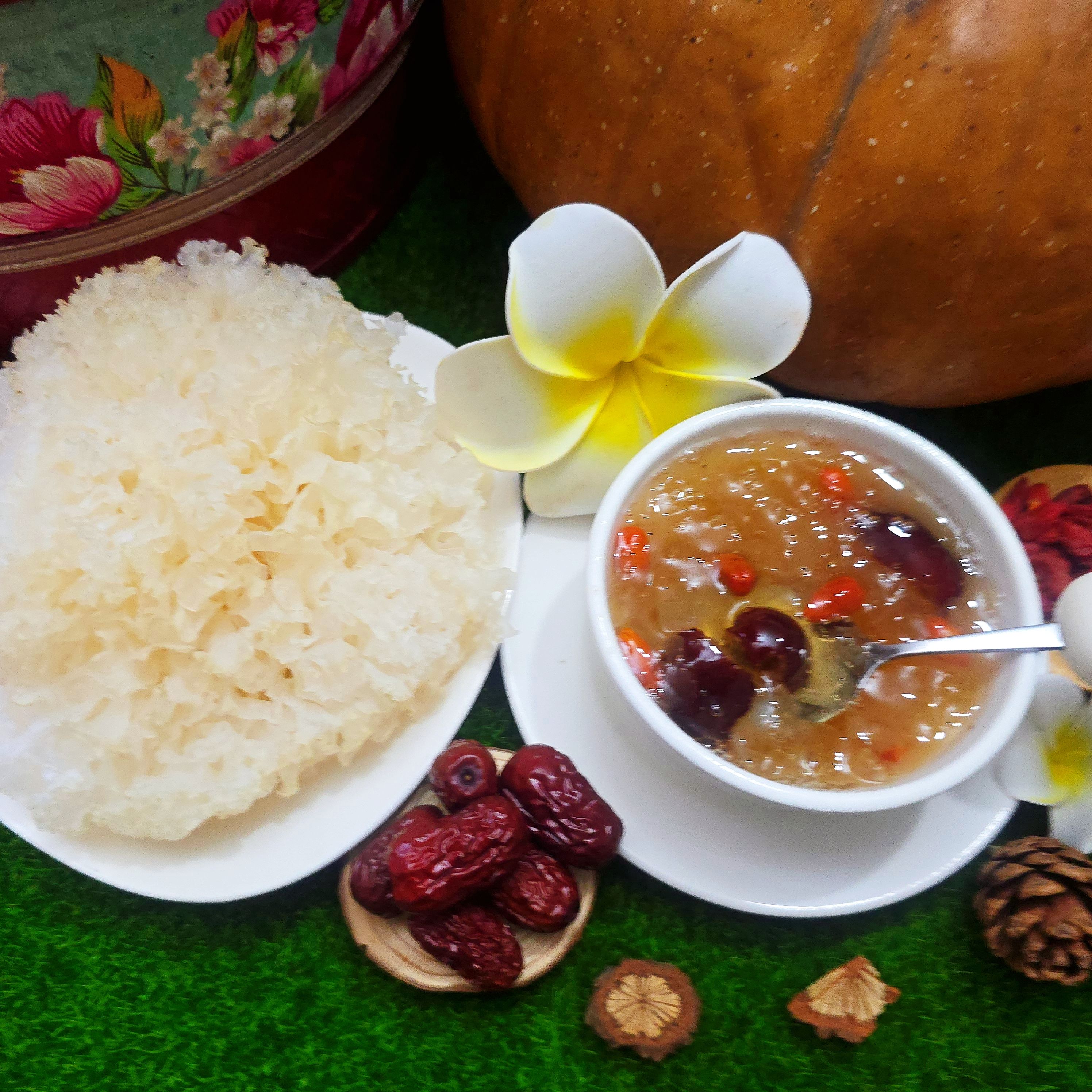 冰糖銀耳紅棗枸杞飲