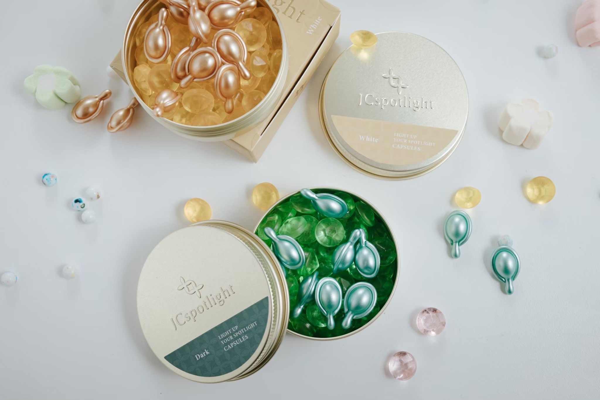 黑白羽毛 以油養肌