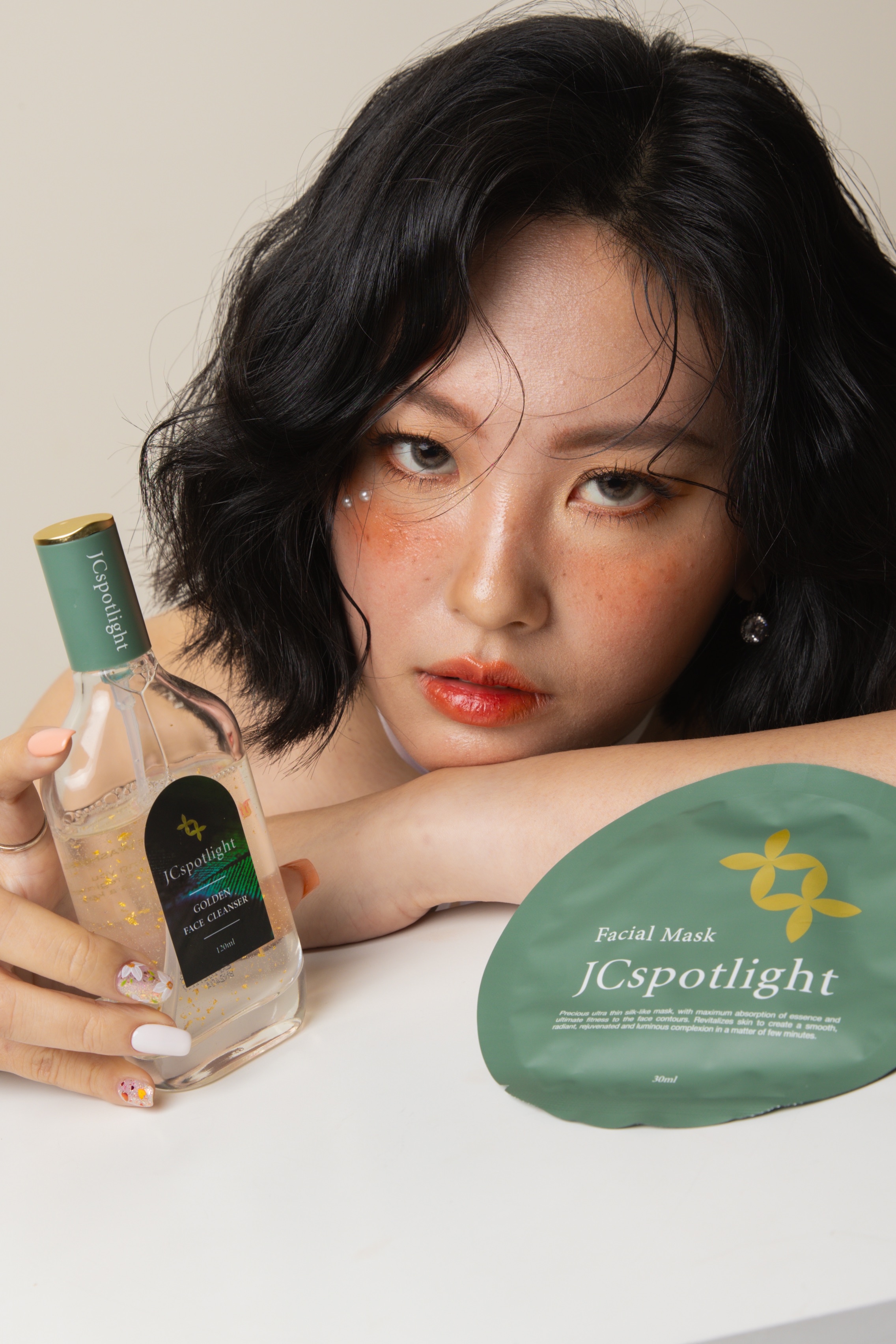 深深淨化後 你臉最金貴