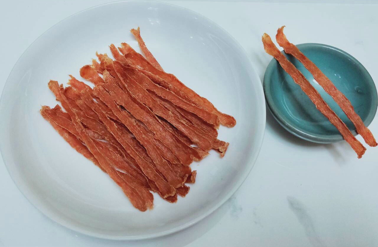 紅蘿蔔雞肉條（適合牙口不好的寵兒）
