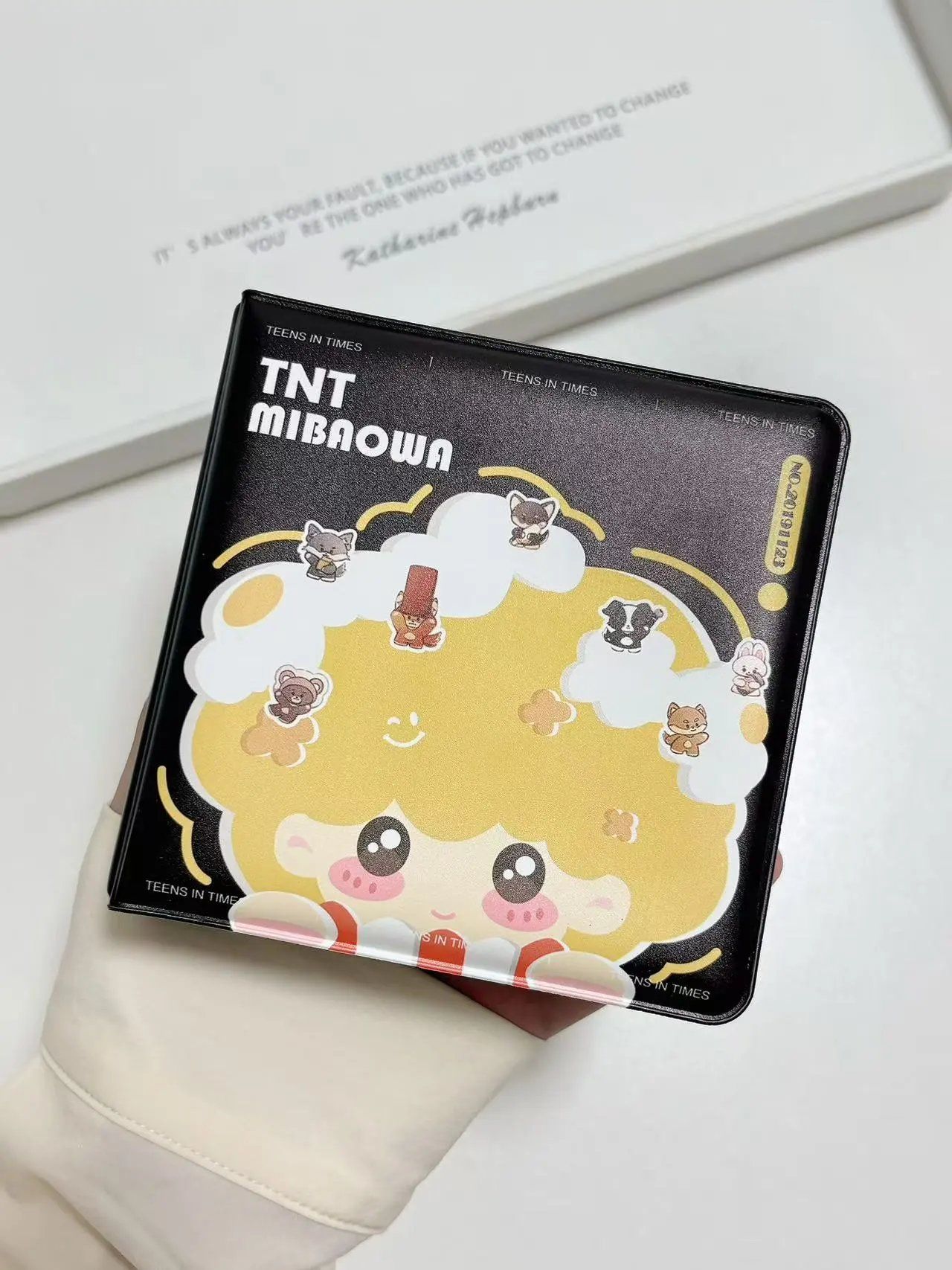 時代少年團飯製 米爆娃一宮格黑色啞光皮質卡冊