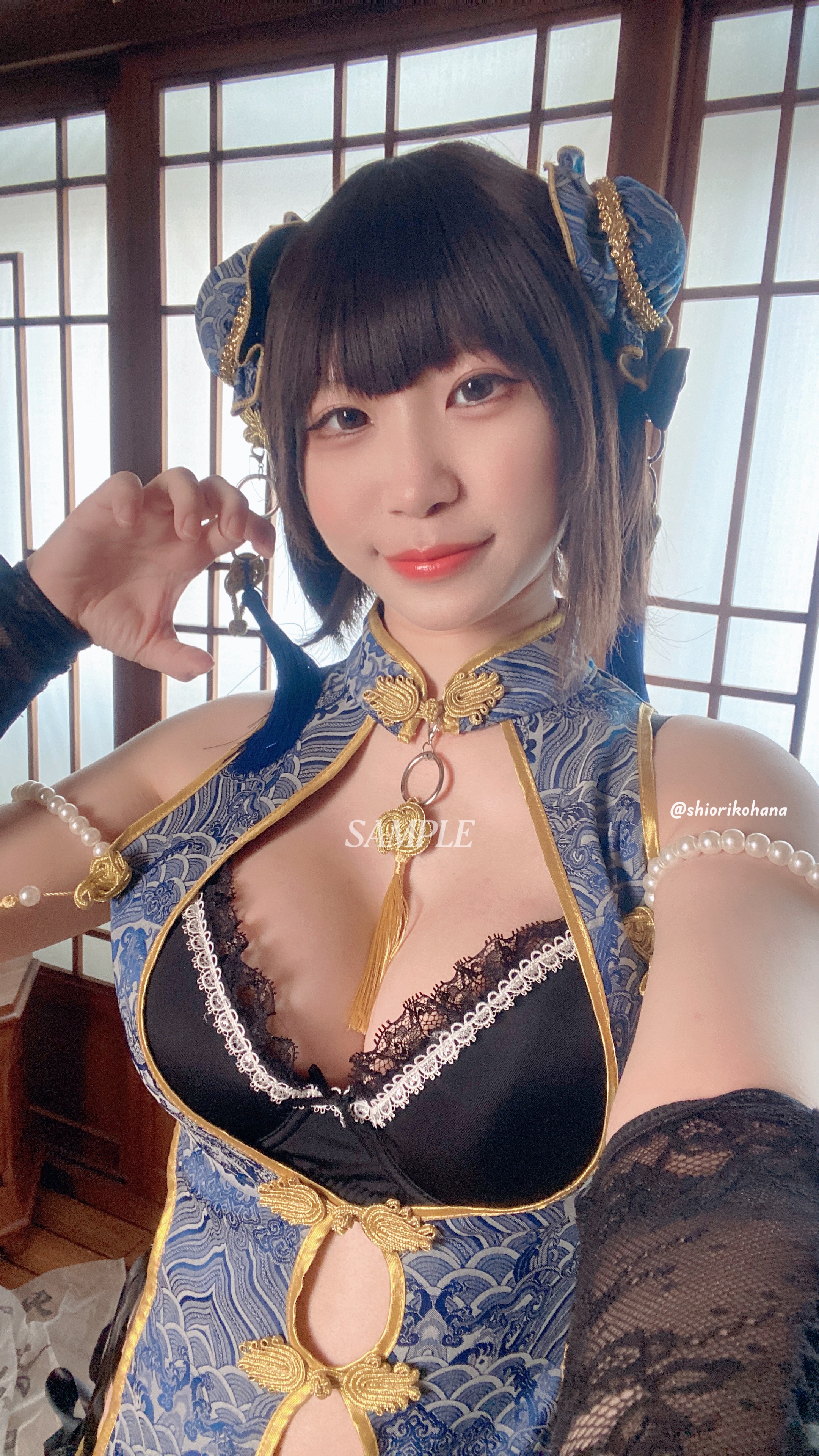 藍色旗袍娘