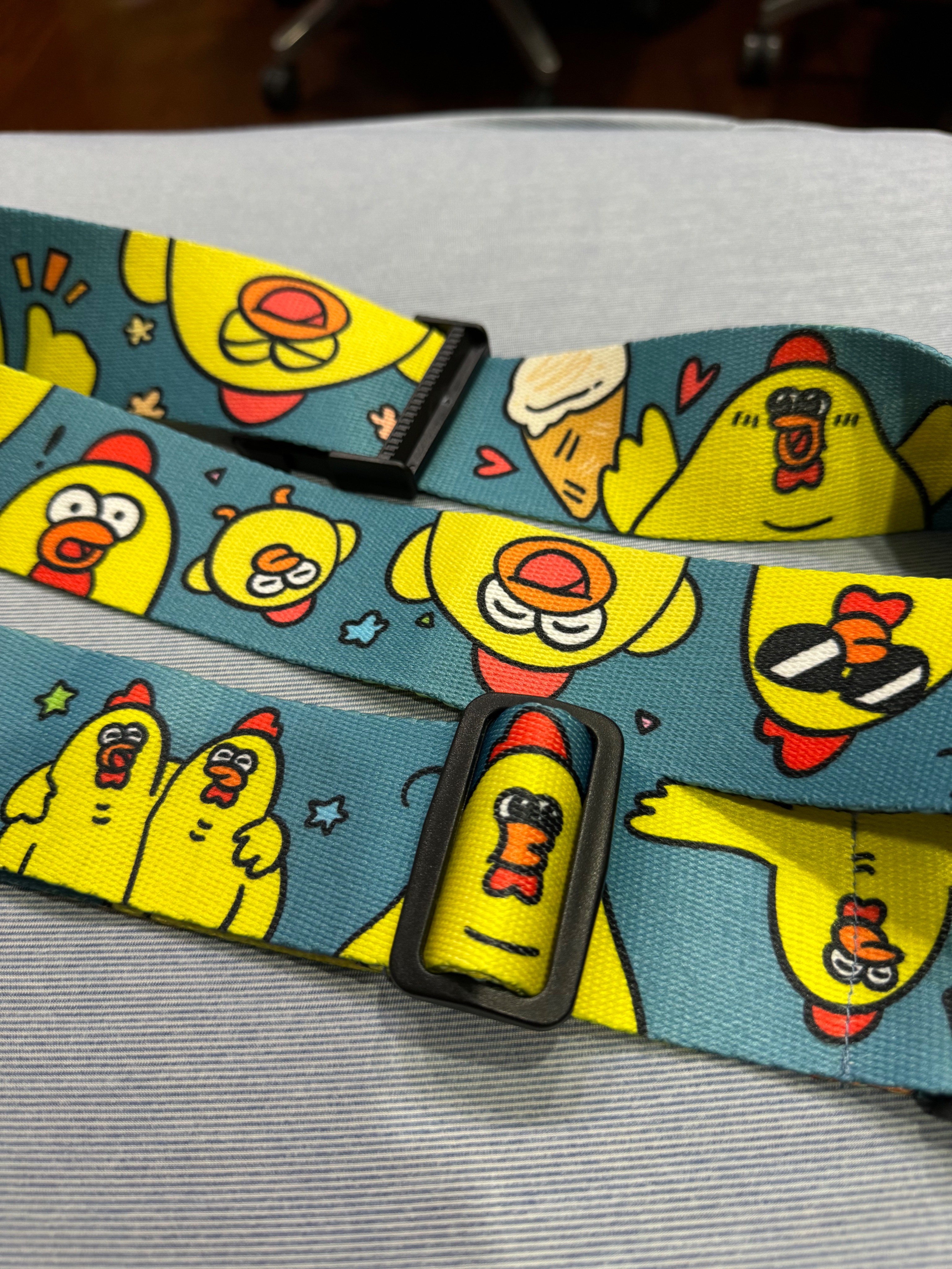 嘎嘎雞的happy行李束帶