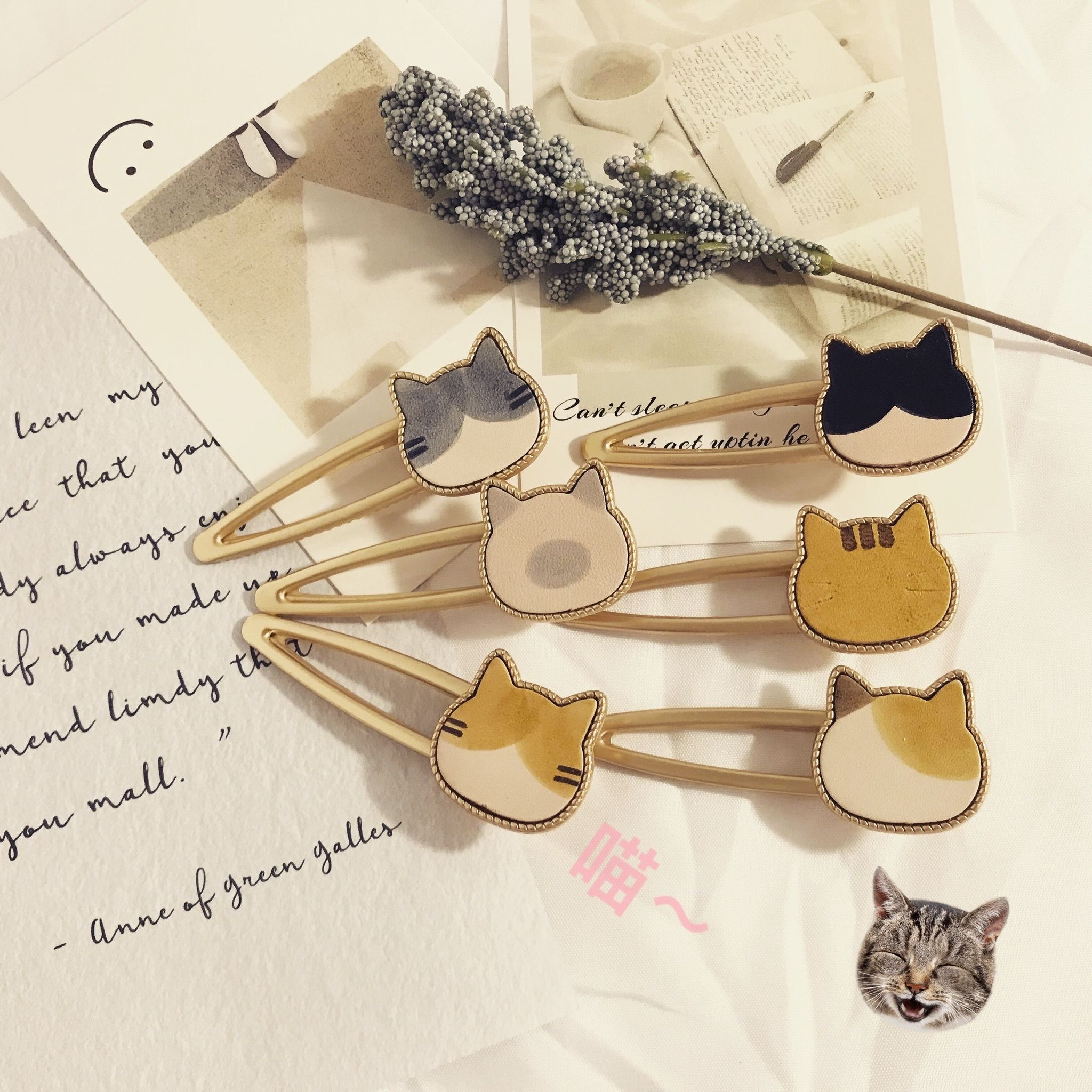 😻 貓奴必備  可愛貓貓 皮革髮夾 ～ 純手工繪製 ❤️