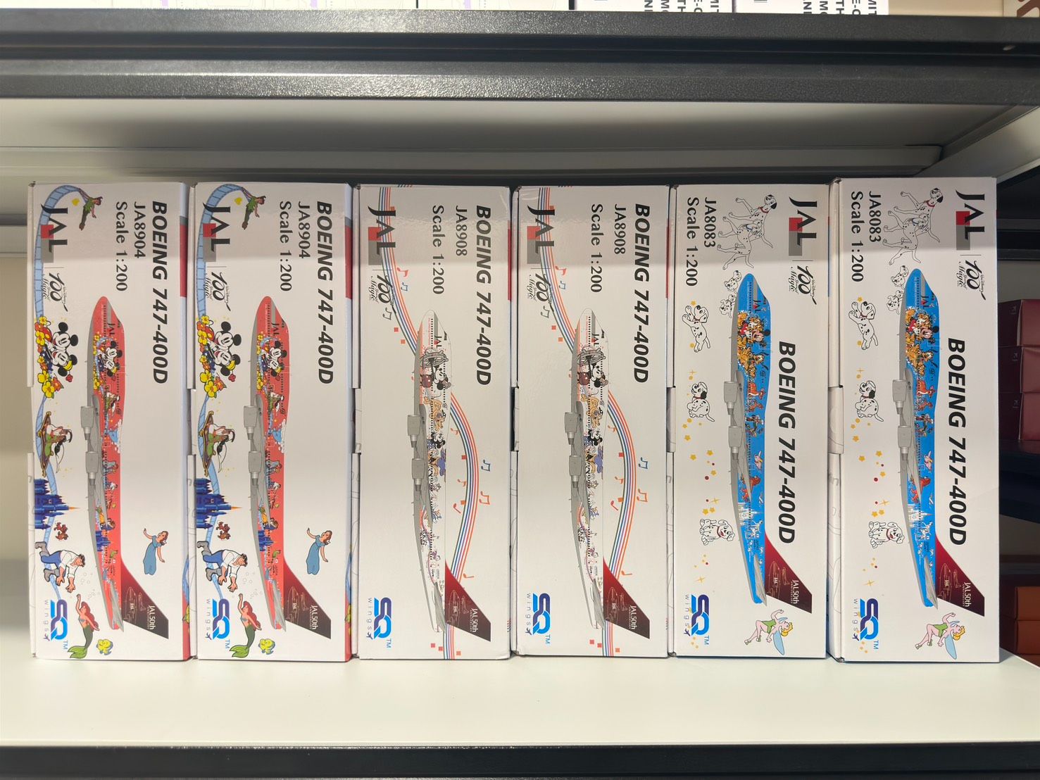 1/200 日本航空 747-400D 迪士尼彩繪