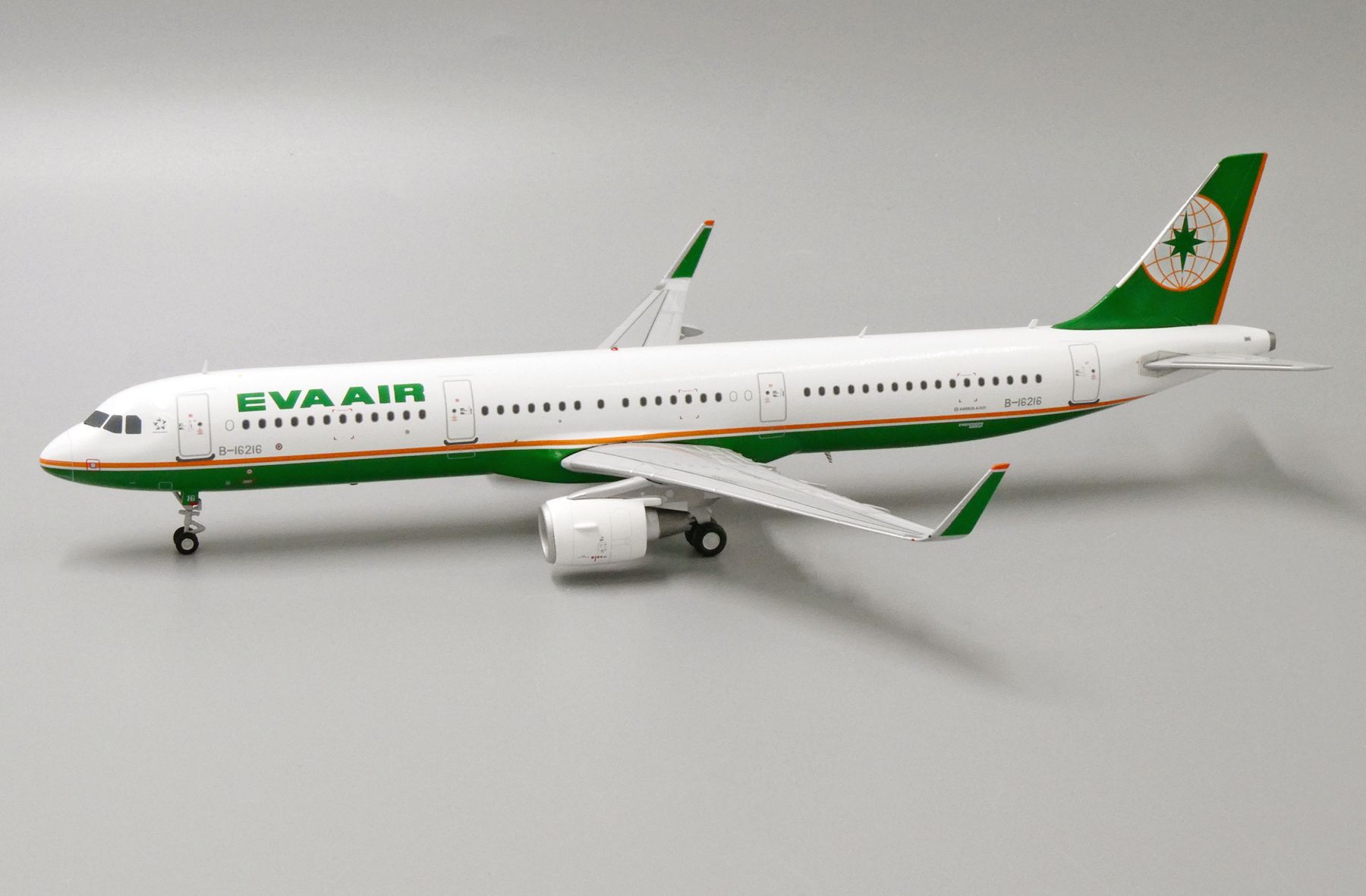 JC Wings 1/200 長榮航空 Airbus A321-200 B-16216 標準塗裝 金屬飛機模型