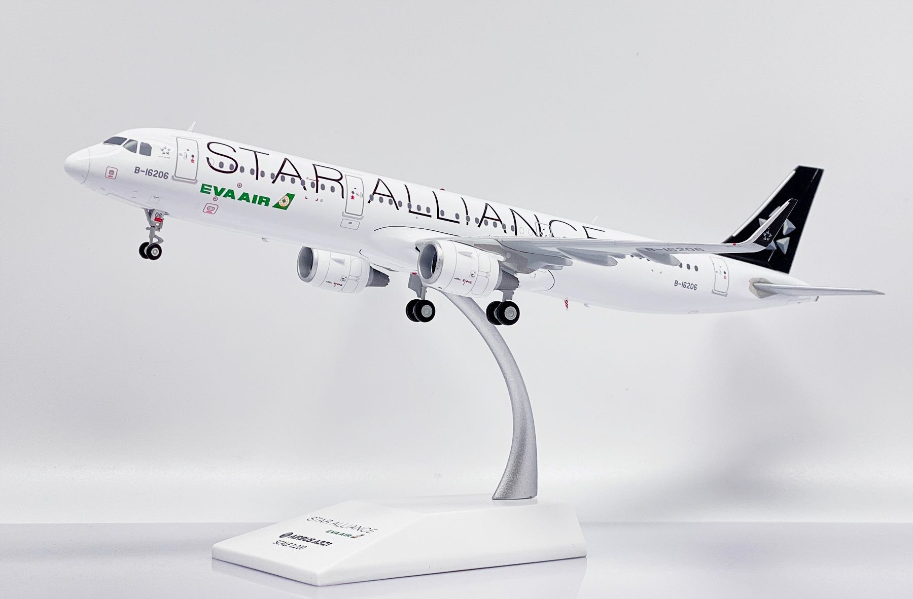 JC Wings 1:200 長榮航空 A321-200 星空聯盟彩繪 B-16206 金屬飛機模型 XX20204