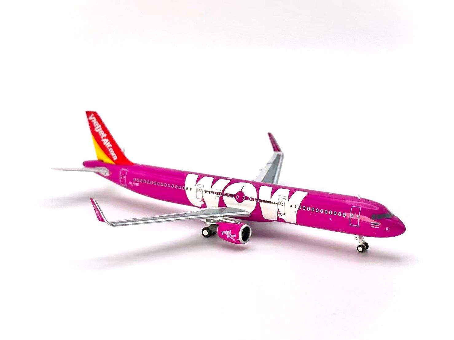 Panda 1/400 泰國越捷航空 A321-211 WOW航空塗裝 HS-VKM