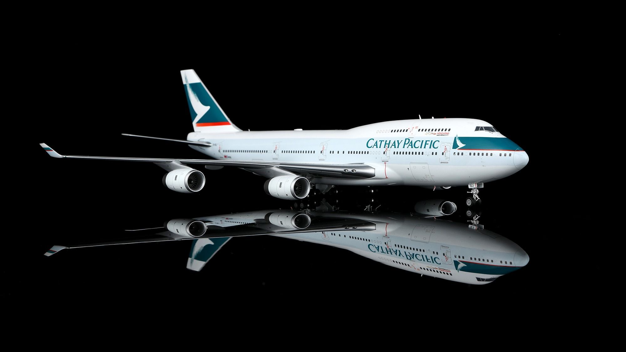 SQ 1/200 國泰航空 747-400 B-HUJ L2123