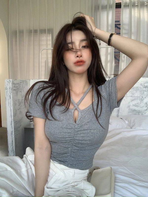 預購-2200性感短袖上衣-灰色